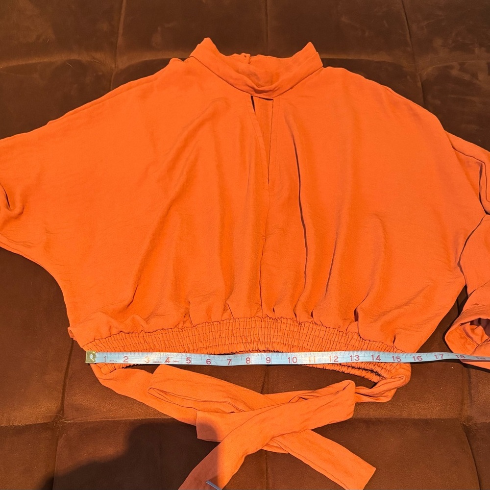 White Closet Rust Blouse size medium - Picture 7 of 15